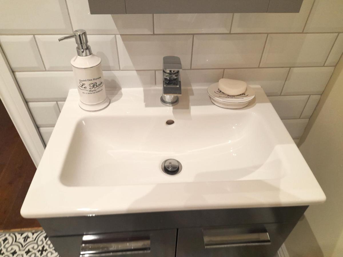 Kirkcudbright Holiday Apartments - Apartment C Экстерьер фото
